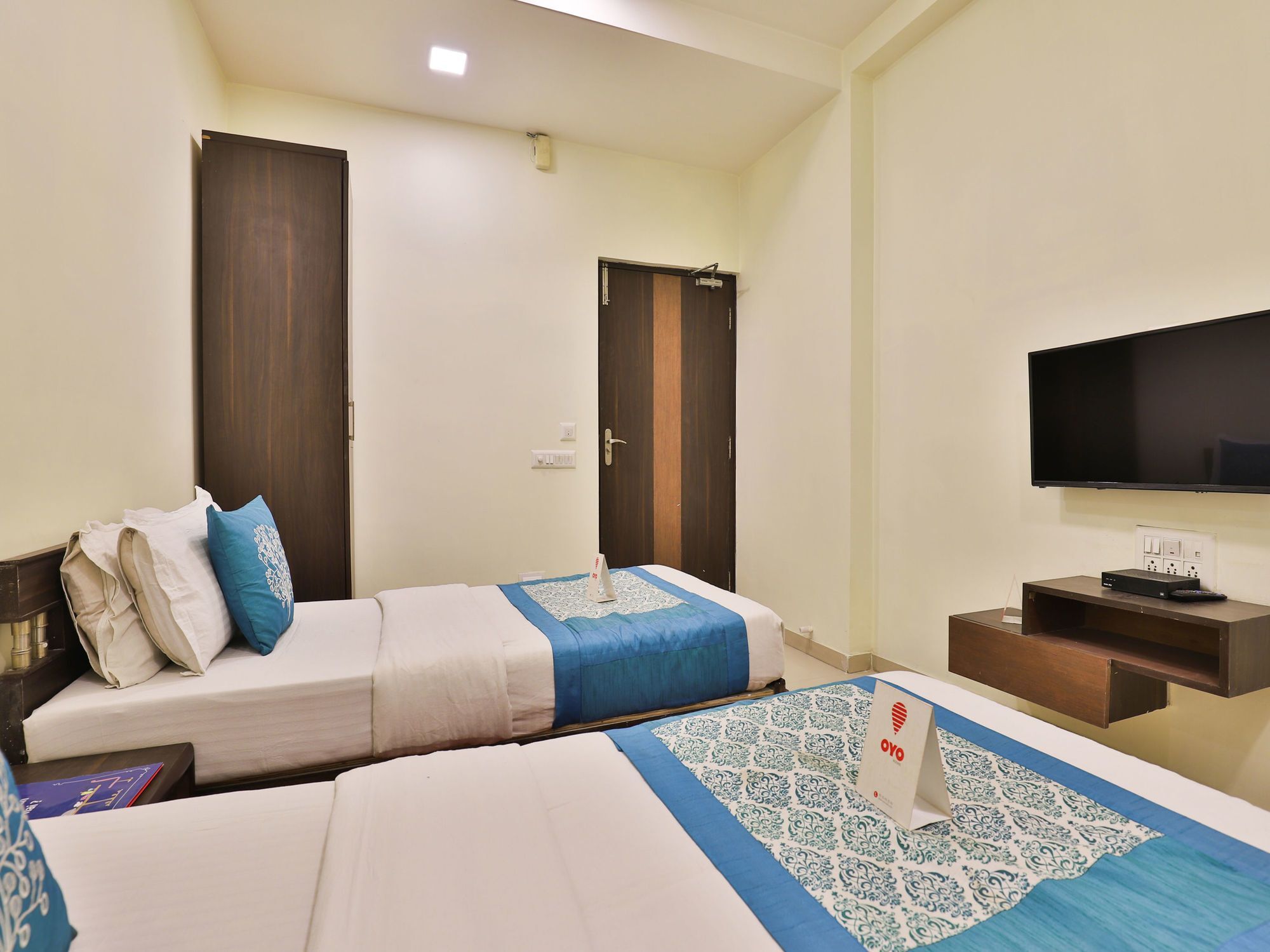 Oyo 6684 Hotel Park Sangam Ahmedabad Exterior photo